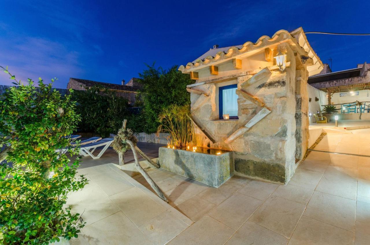 Es Comellar Holiday home *