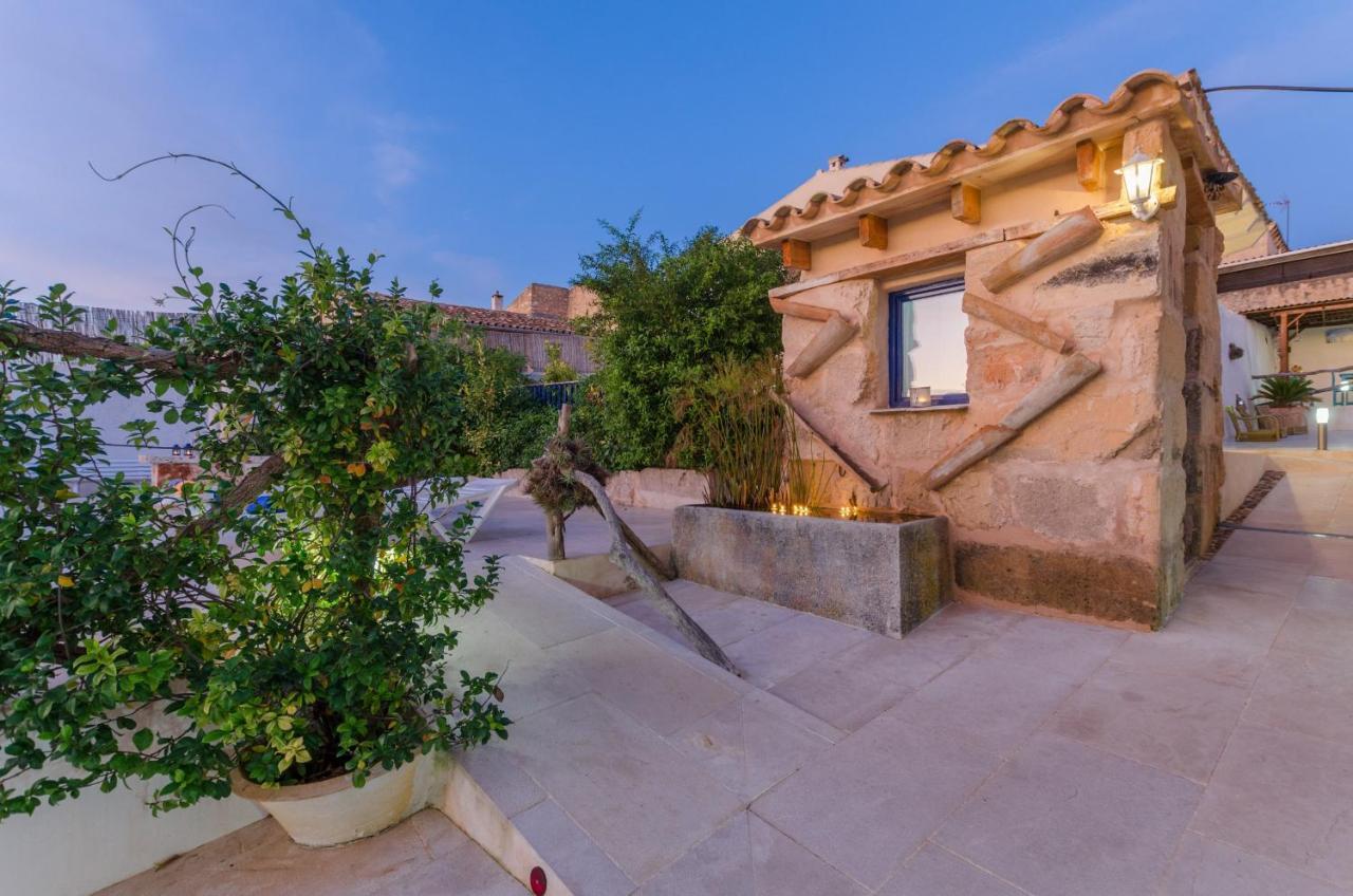 Es Comellar Holiday home *